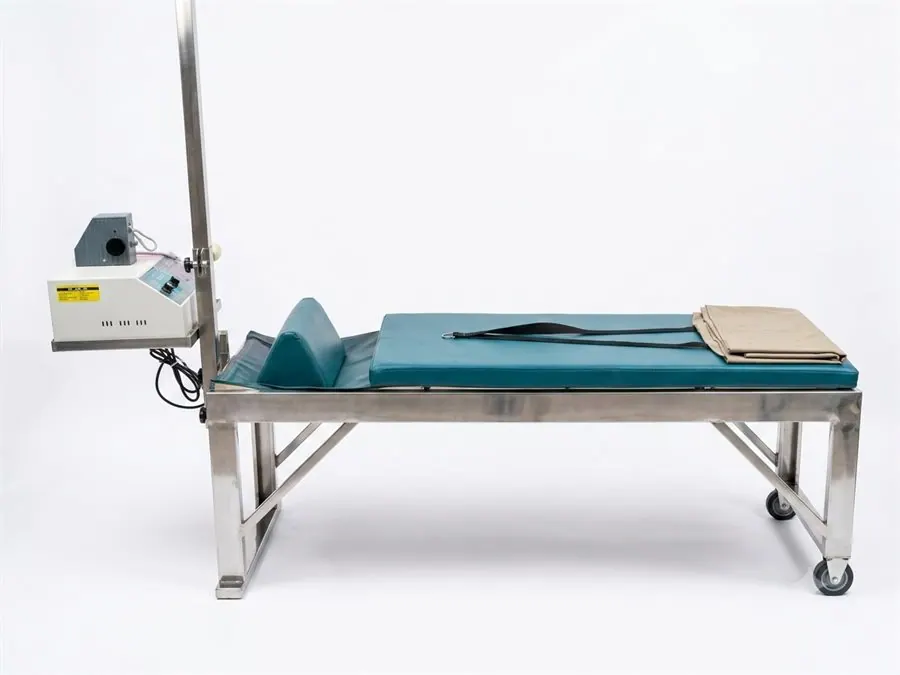 Traction decompression table